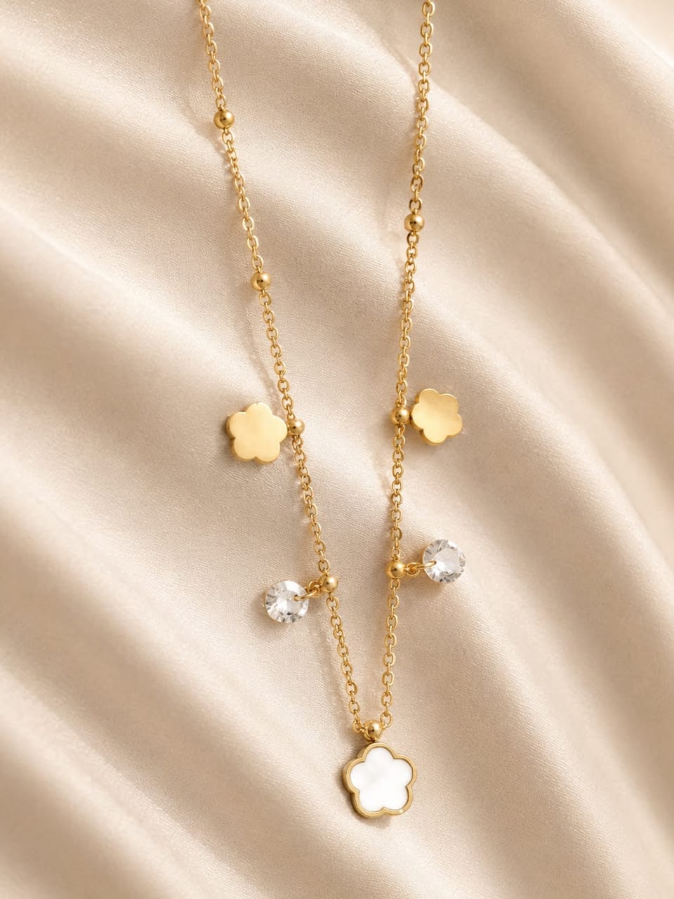 clover charm necklace