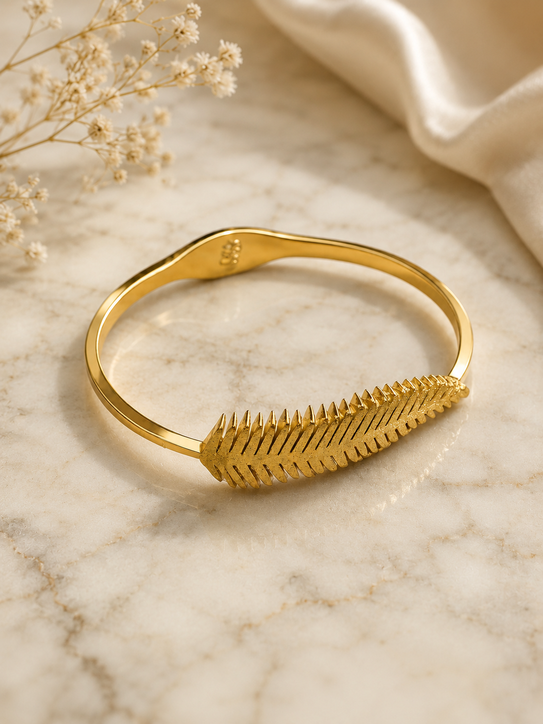 Stainless Steel Leaf Themed Anti Tarnish Bangle